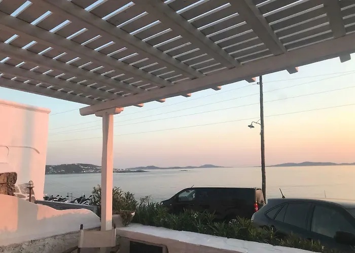 Ferienhaus Mykonos Beachfront House With Sunset & Delos View *