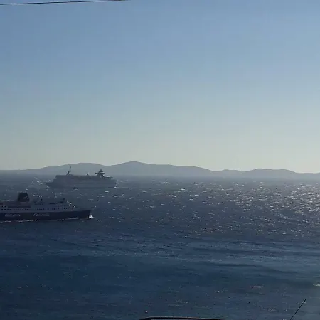 Mykonos House Sleep 6!