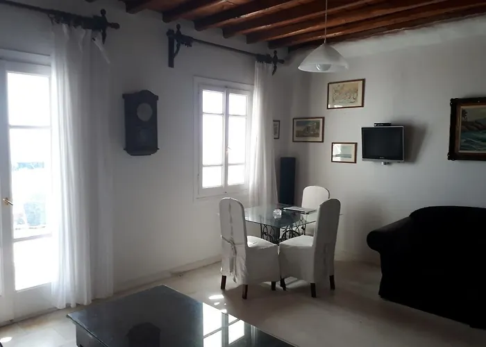 Dom wakacyjny Mykonos Beachfront House With Sunset & Delos View Agios Stefanos Avliotes