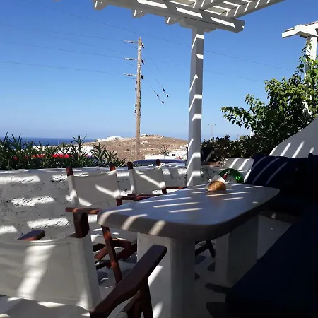 Mykonos Beachfront House With Sunset & Delos View Hébergement de vacances Agios Stefanos (Mykonos)